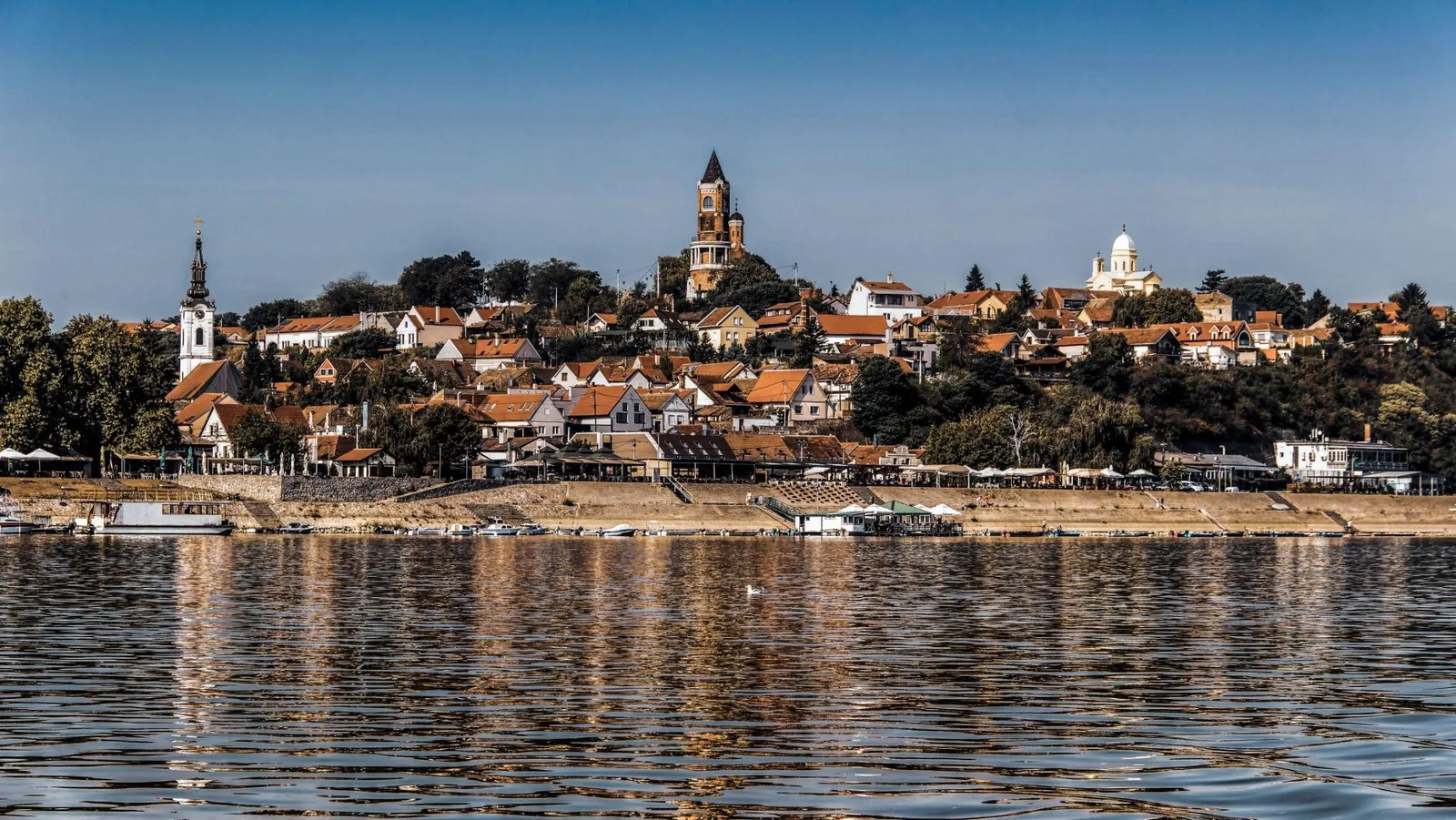 Car rental Zemun – Zemun waterfront and Gardoš panorama